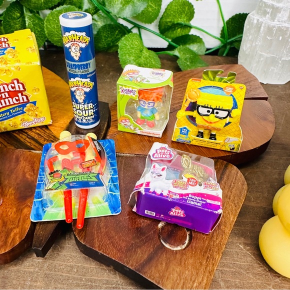 Shopkins Mini Brands Mini Toys SpongeBob TMNT Miniature Toy Bundle - Picture 3 of 4